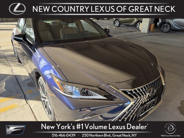 2025 Lexus ES 350's photo