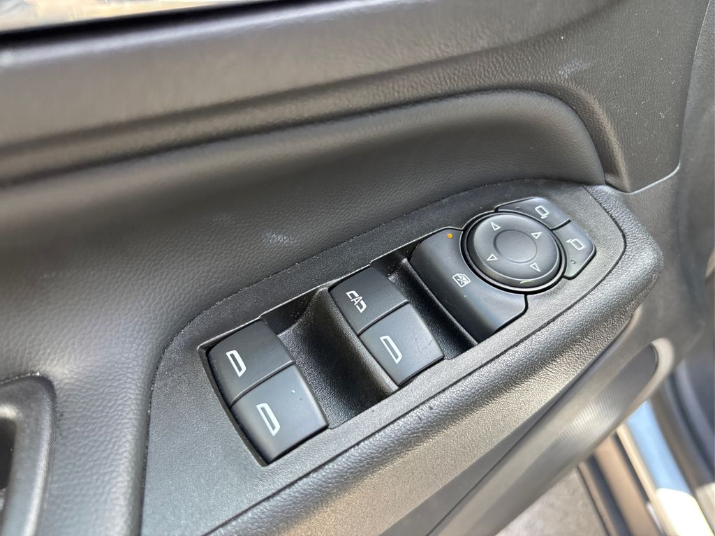 2023 Chevrolet Equinox LT photo 33