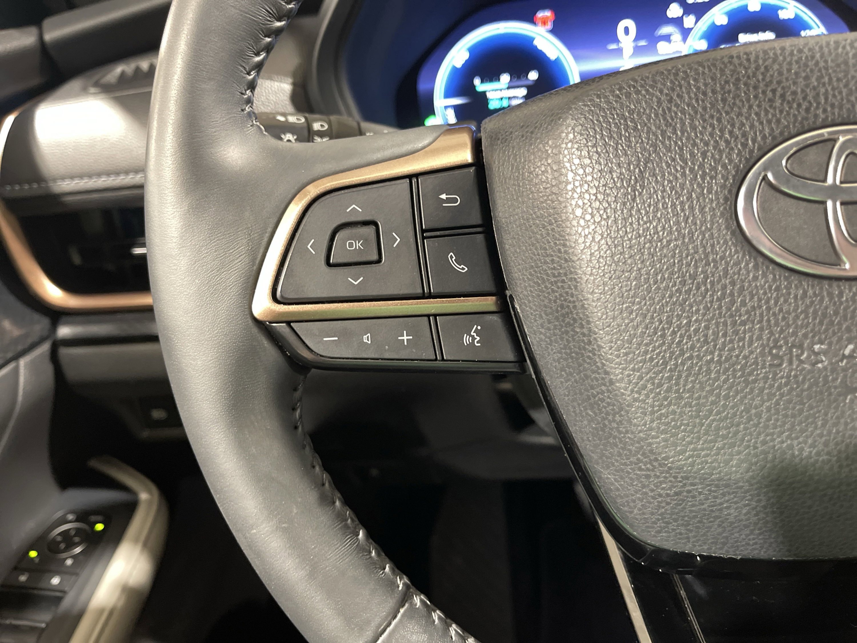2024 Toyota Grand Highlander Hybrid MAX photo 18