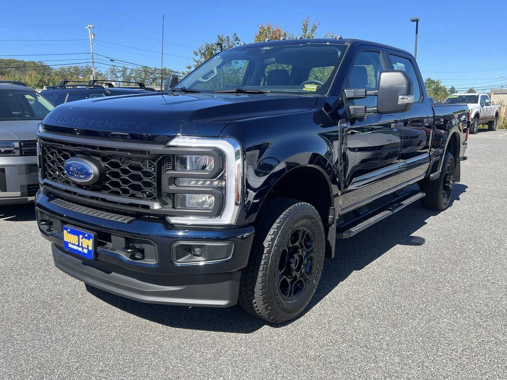 2025 Ford F-250 photo 3
