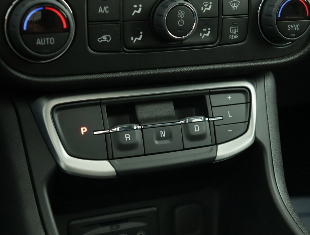 2024 Gmc Terrain SLT photo 16