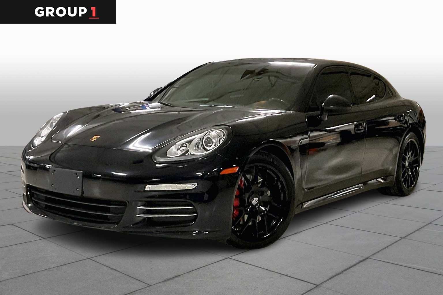 2015 Porsche Panamera Base's photo