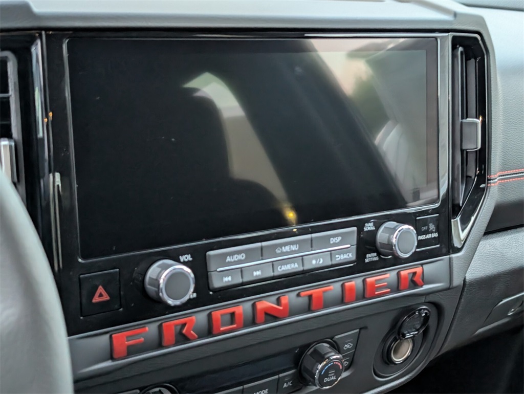 2026 Nissan Frontier Crew Cab PRO-4X photo 7
