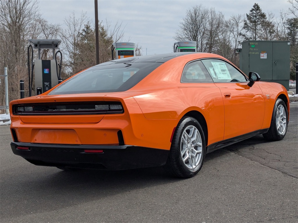 2025 Dodge Charger R/T photo 3
