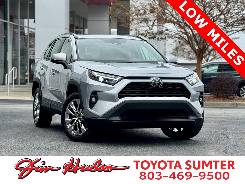 2024 Toyota RAV4 XLE Premium's photo