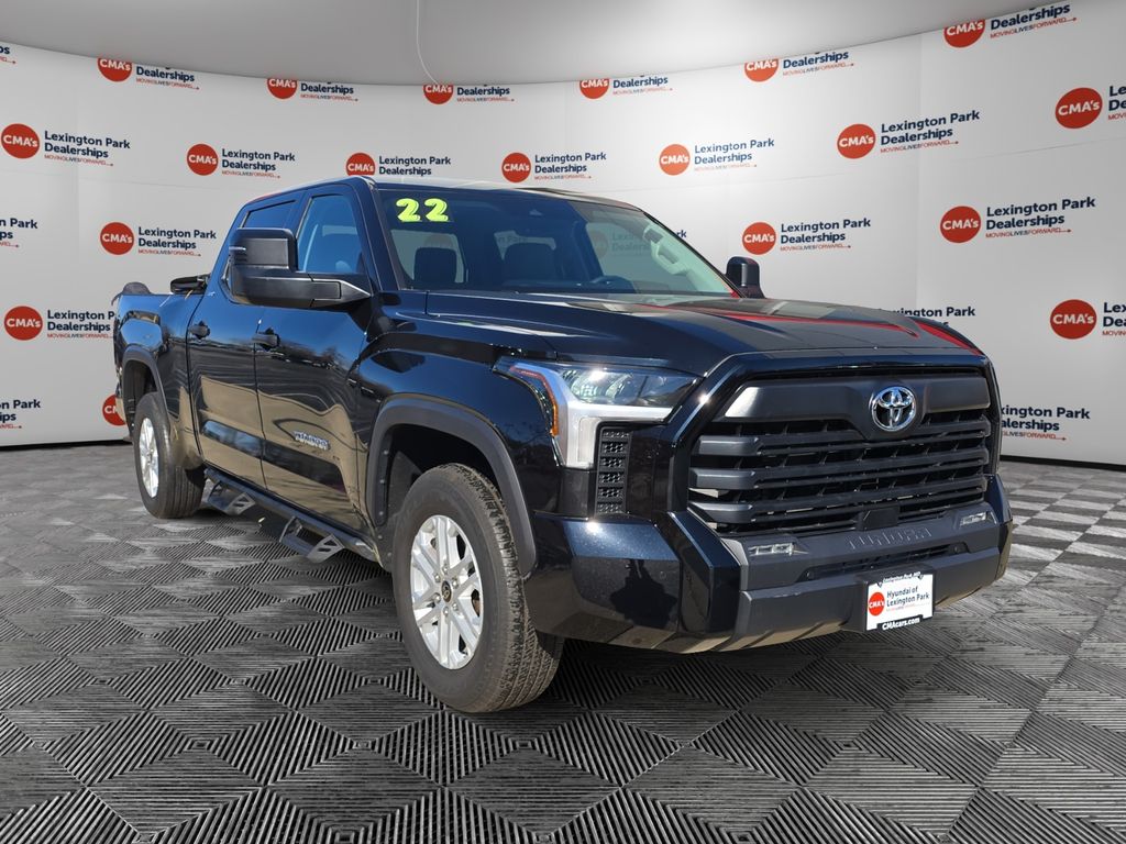 2022 Toyota Tundra SR5's photo