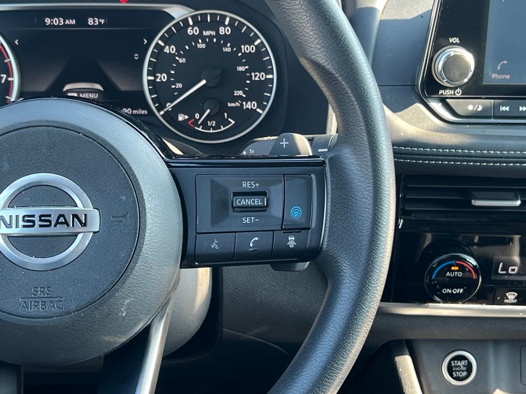 2021 Nissan Rogue SV photo 18