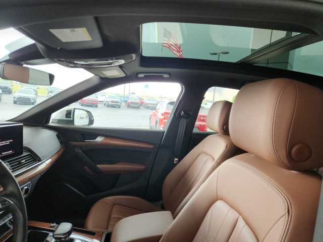 2021 Audi Q5 Premium photo 3