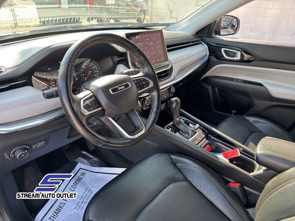 2022 Jeep Compass Limited photo 17