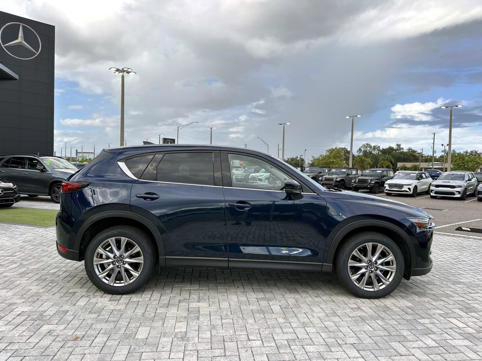 2019 Mazda CX-5 Grand Touring photo 3