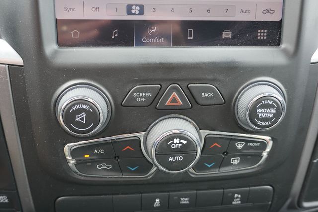 2022 Ram 1500 Classic Warlock photo 23