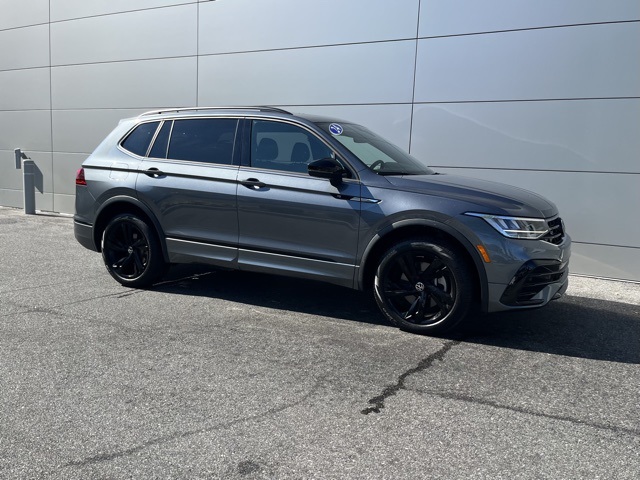 2024 Volkswagen Tiguan SE R-Line Black photo 24