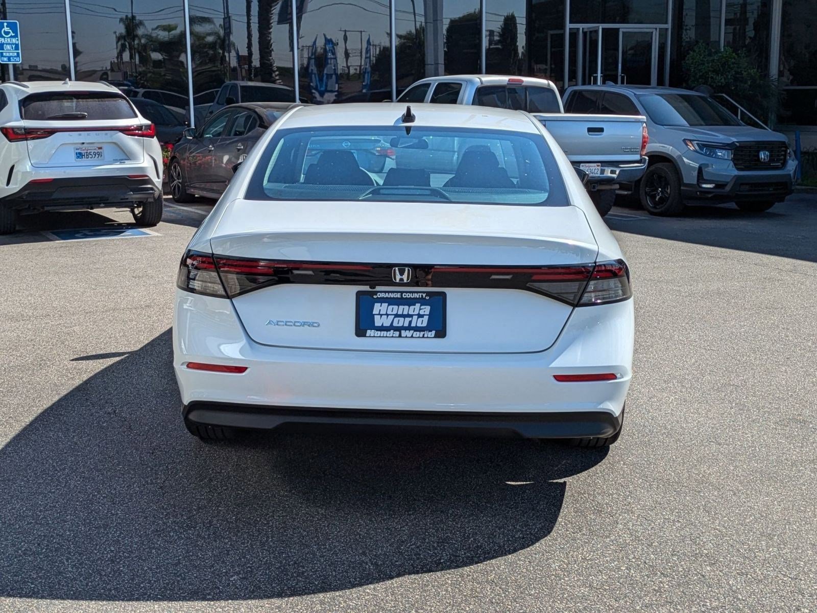 2025 Honda Accord 1.5T SE photo 5