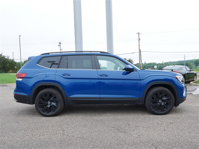 2025 Volkswagen Atlas SE Technology photo 8