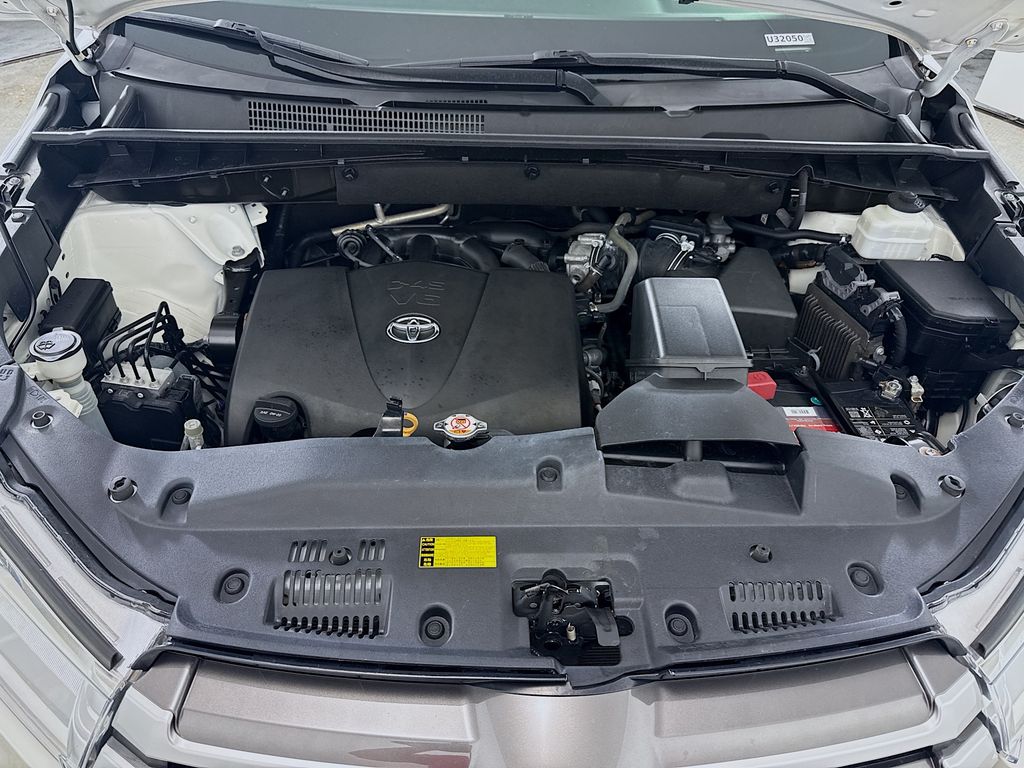 2019 Toyota Highlander XLE photo 29