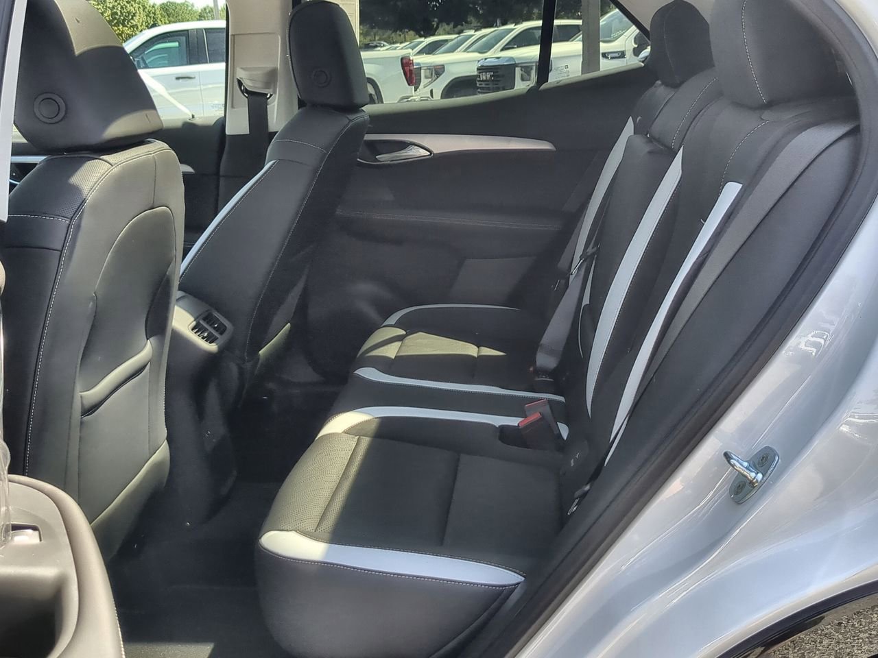2025 Buick Envision Sport Touring photo 23