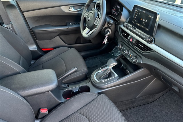 2020 Kia Forte FE LXS photo 14