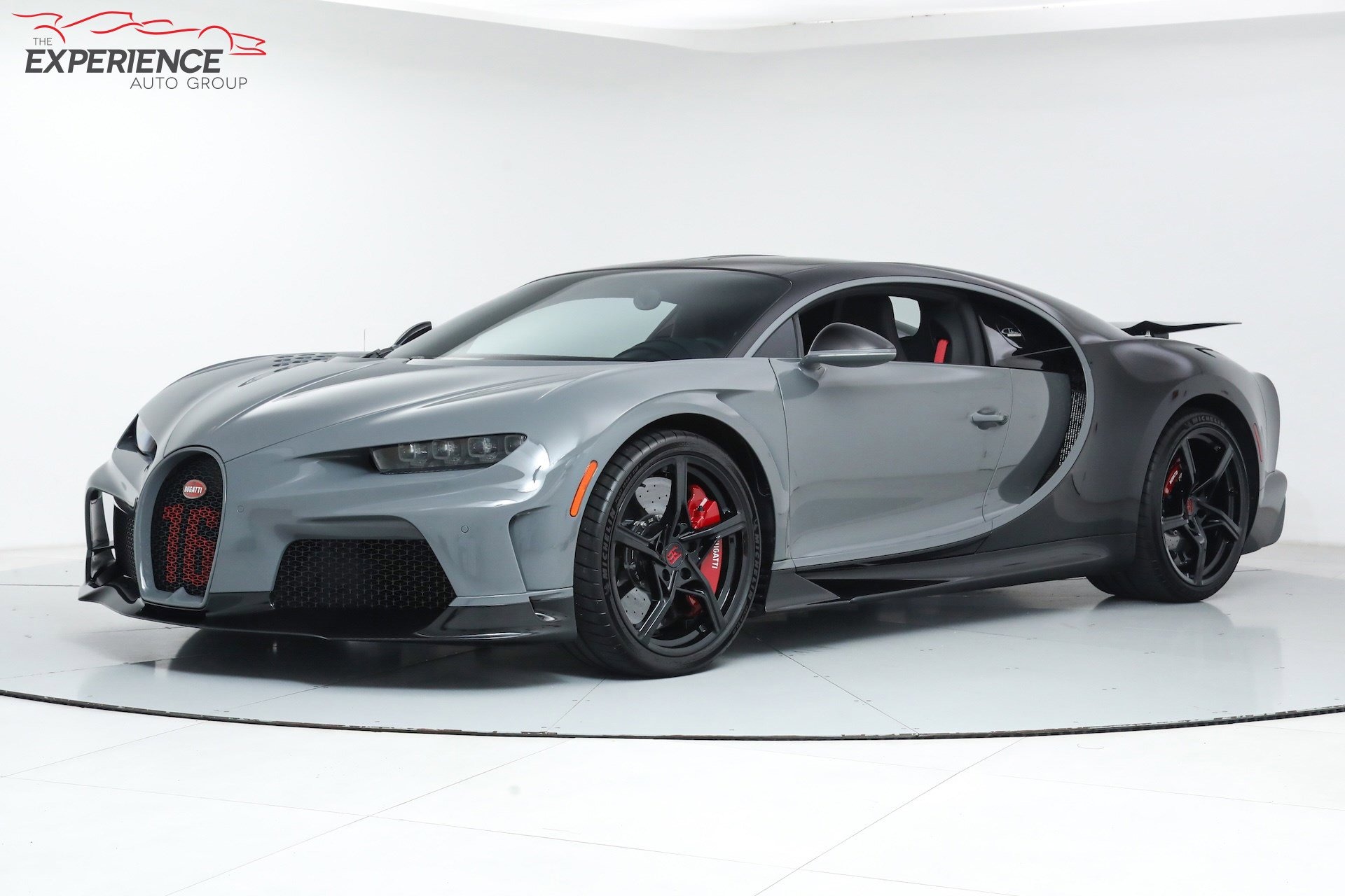 Pre-Owned 2024 Bugatti Chiron Super Sport's photo