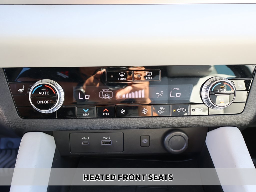 2022 Mitsubishi Outlander SEL photo 3