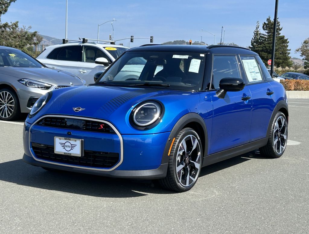 2026 MINI Hardtop 4 Door S's photo