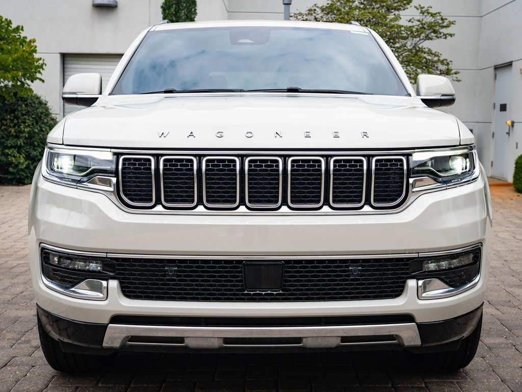 2022 Jeep Wagoneer Series III photo 2
