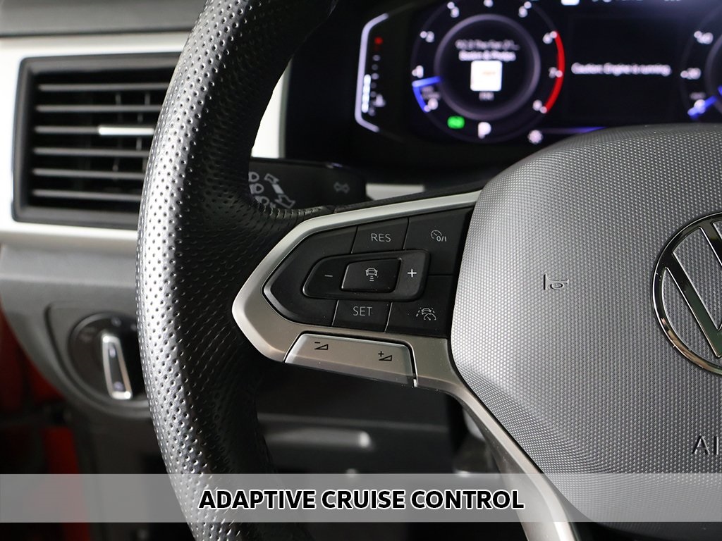 2022 Volkswagen Atlas Cross Sport V6 SEL Premium R-Line photo 4