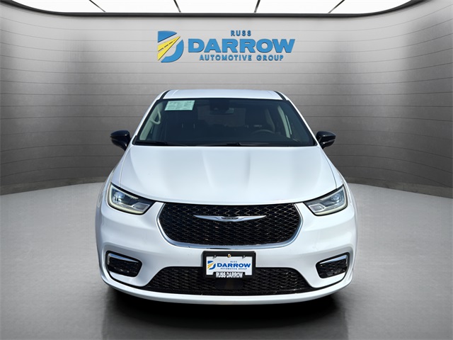 2024 Chrysler Pacifica Hybrid photo 6