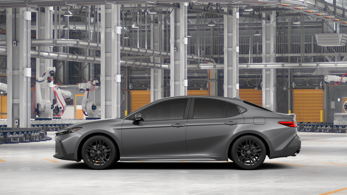 2026 Toyota Camry SE photo 4