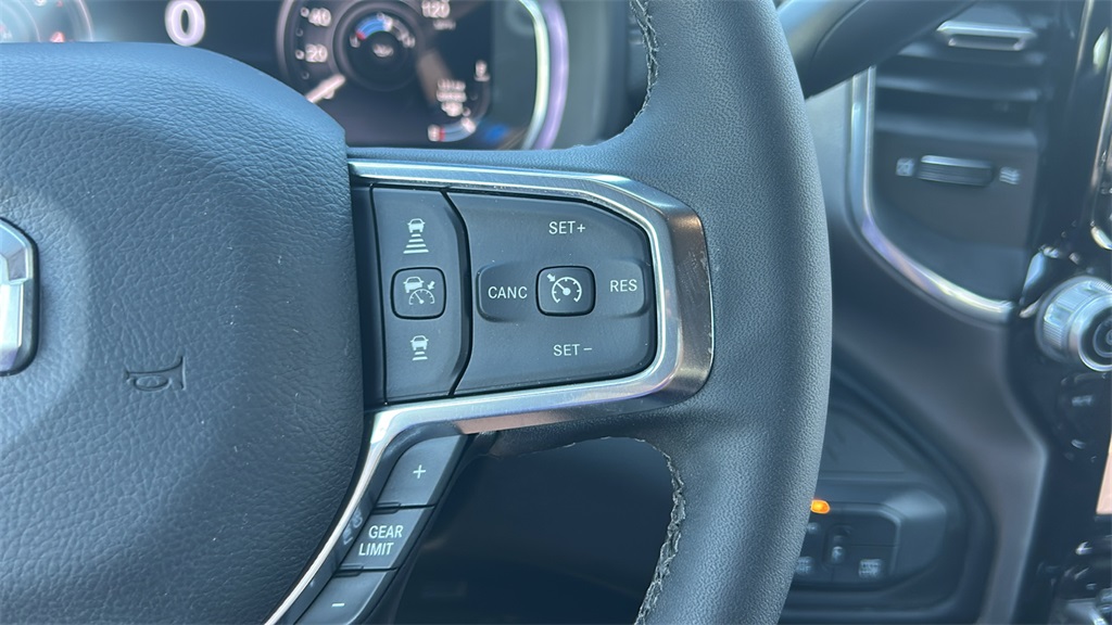 2025 Ram 2500 Laramie photo 33