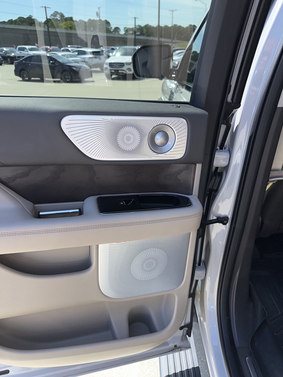2024 Lincoln Navigator Reserve photo 9