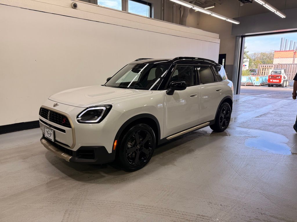 2026 MINI Countryman S's photo