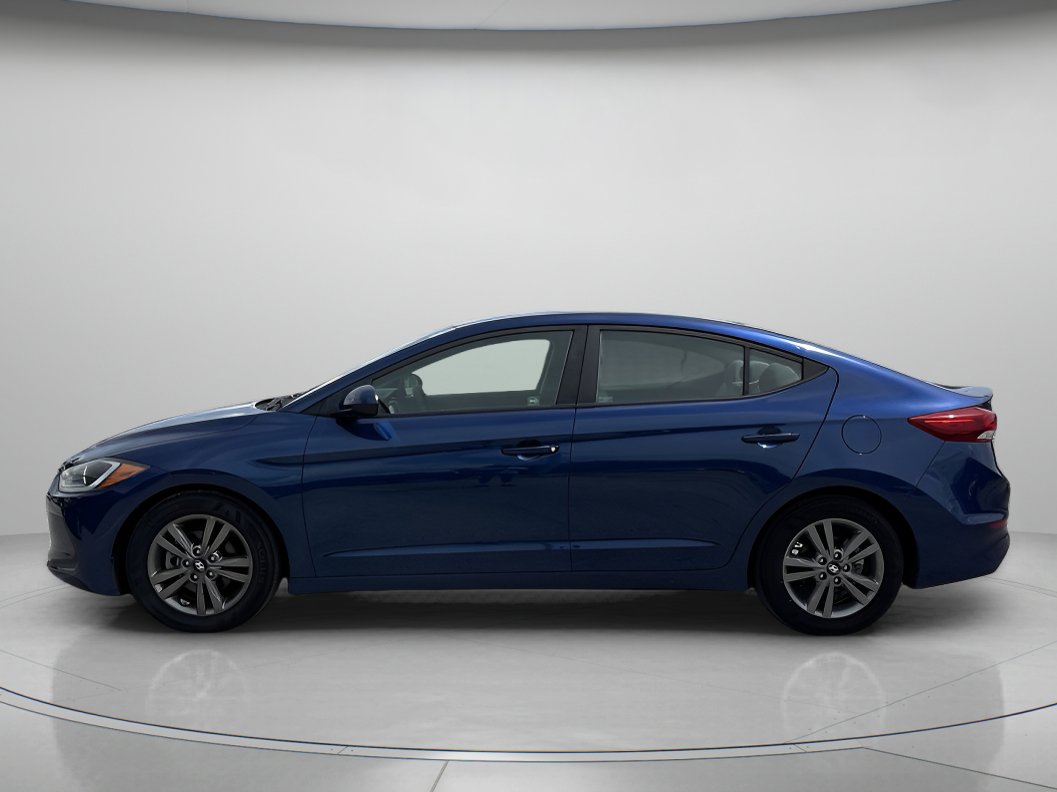 2018 Hyundai Elantra SEL photo 4
