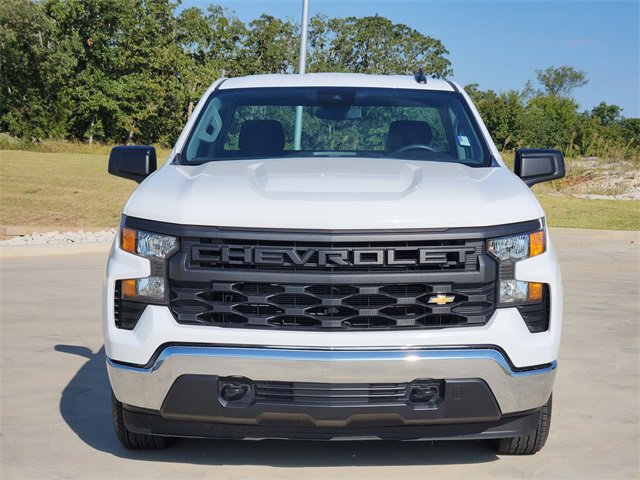2024 Chevrolet Silverado 1500 photo 2