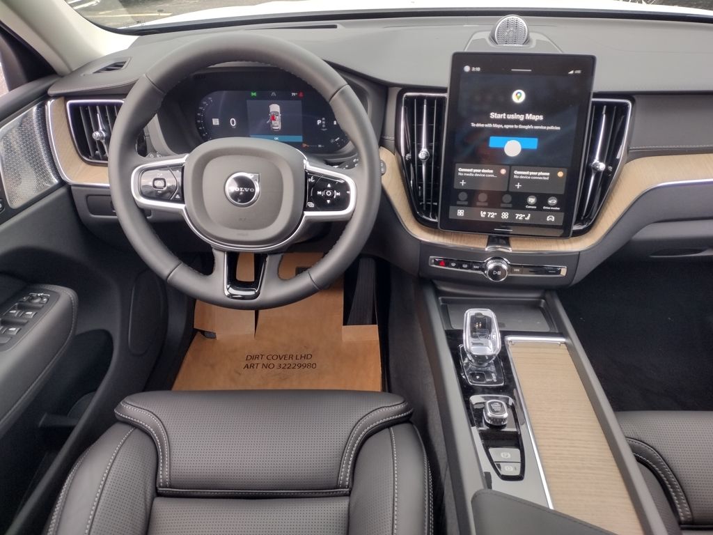 2026 VOLVO XC60 - Image 22
