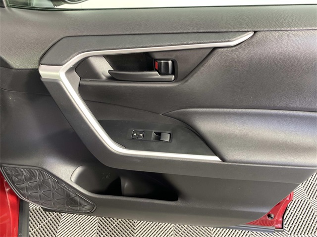 2024 Toyota RAV4 LE photo 19