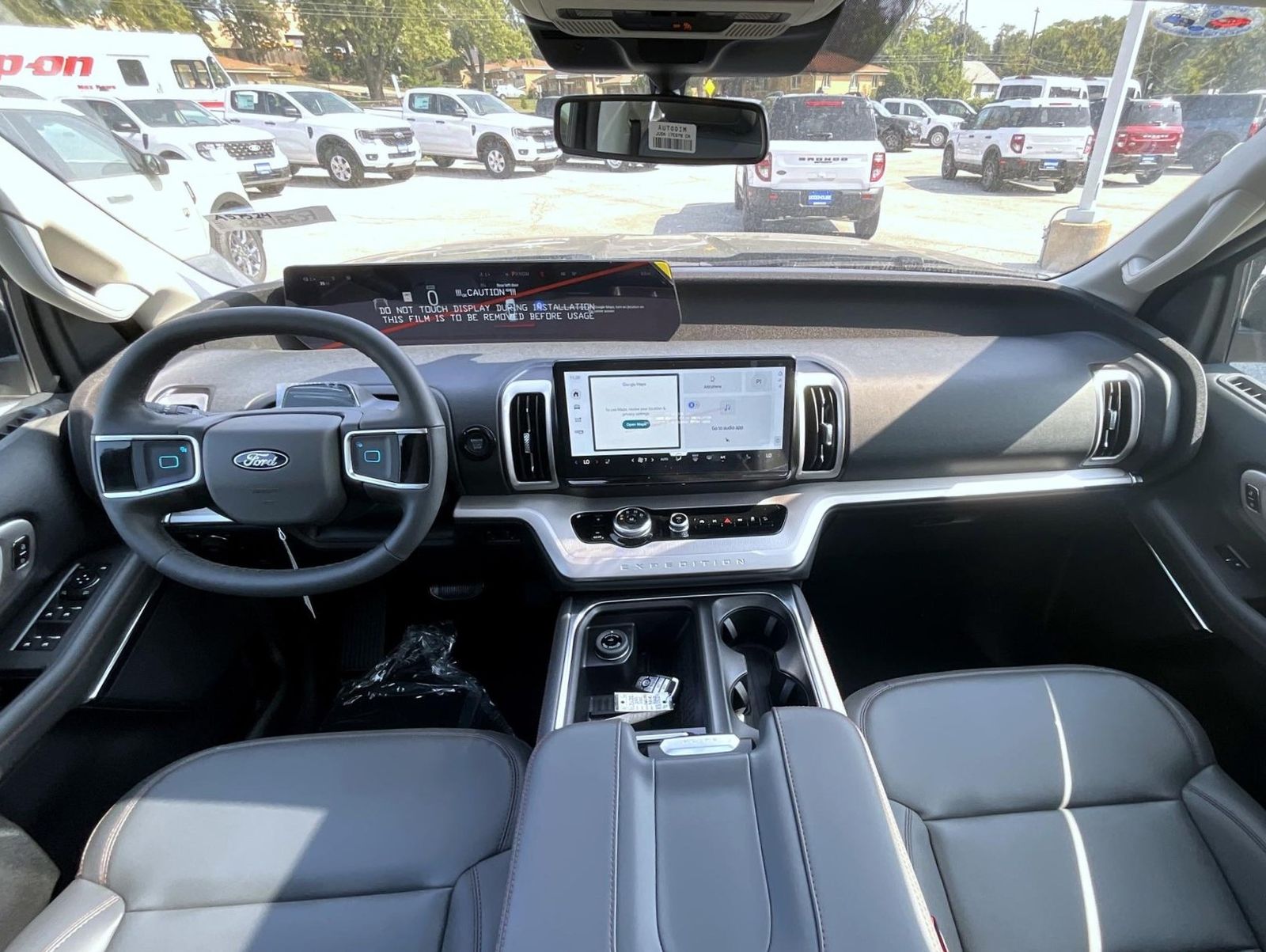 2025 Ford Expedition MAX photo 13