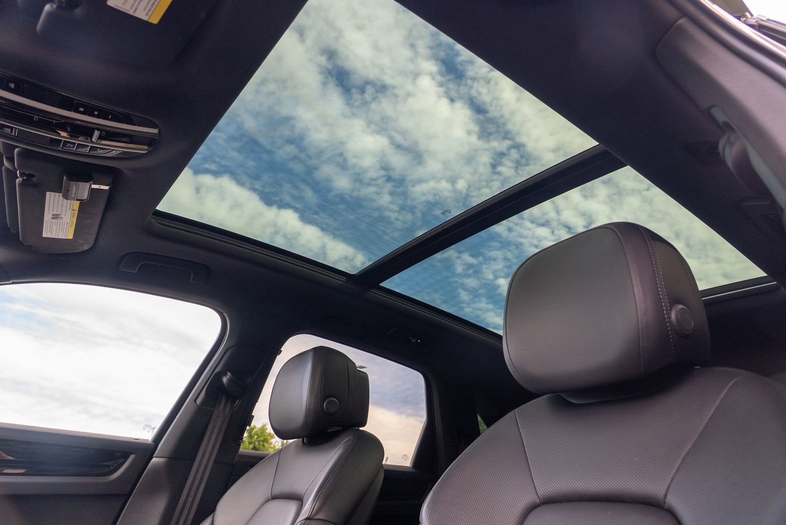 2021 Porsche Cayenne Base photo 30