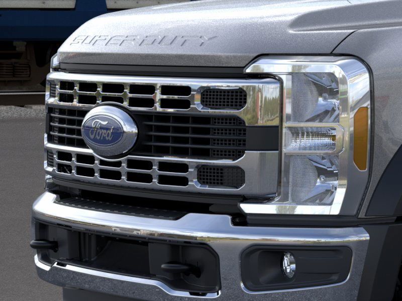 2026 Ford F-550 XLT photo 14