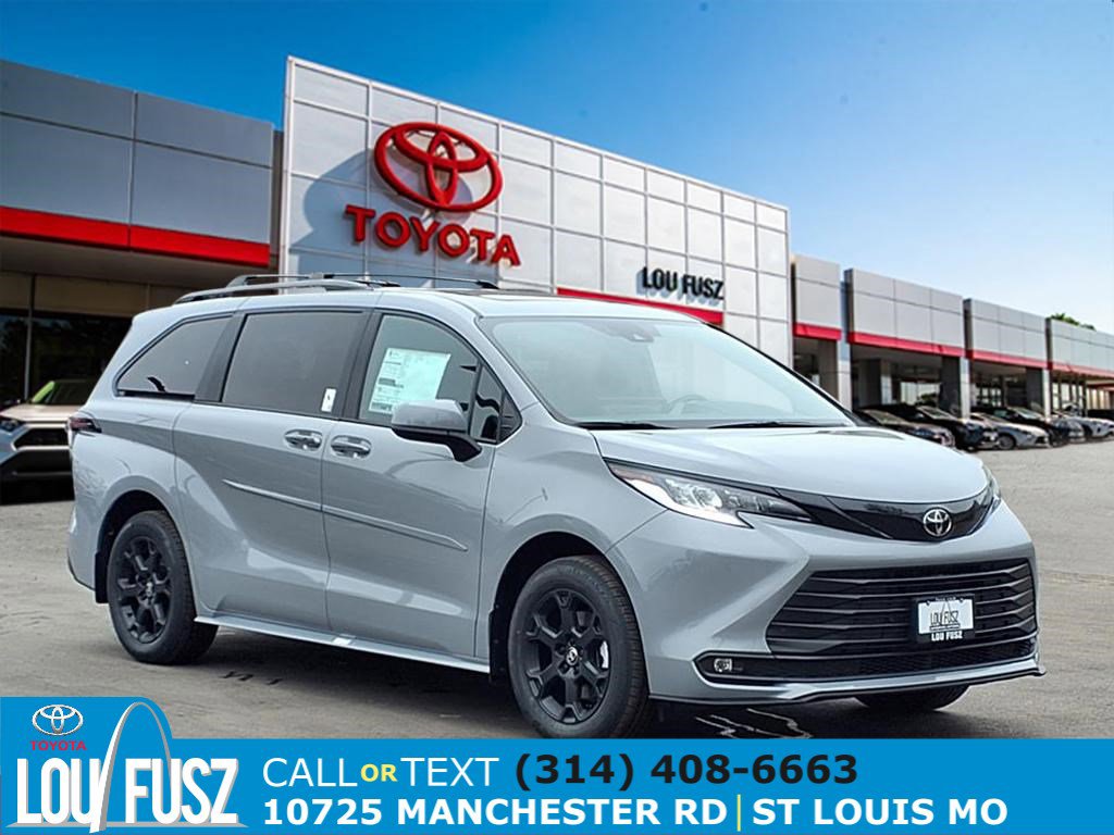 2026 Toyota Sienna Woodland Edition's photo