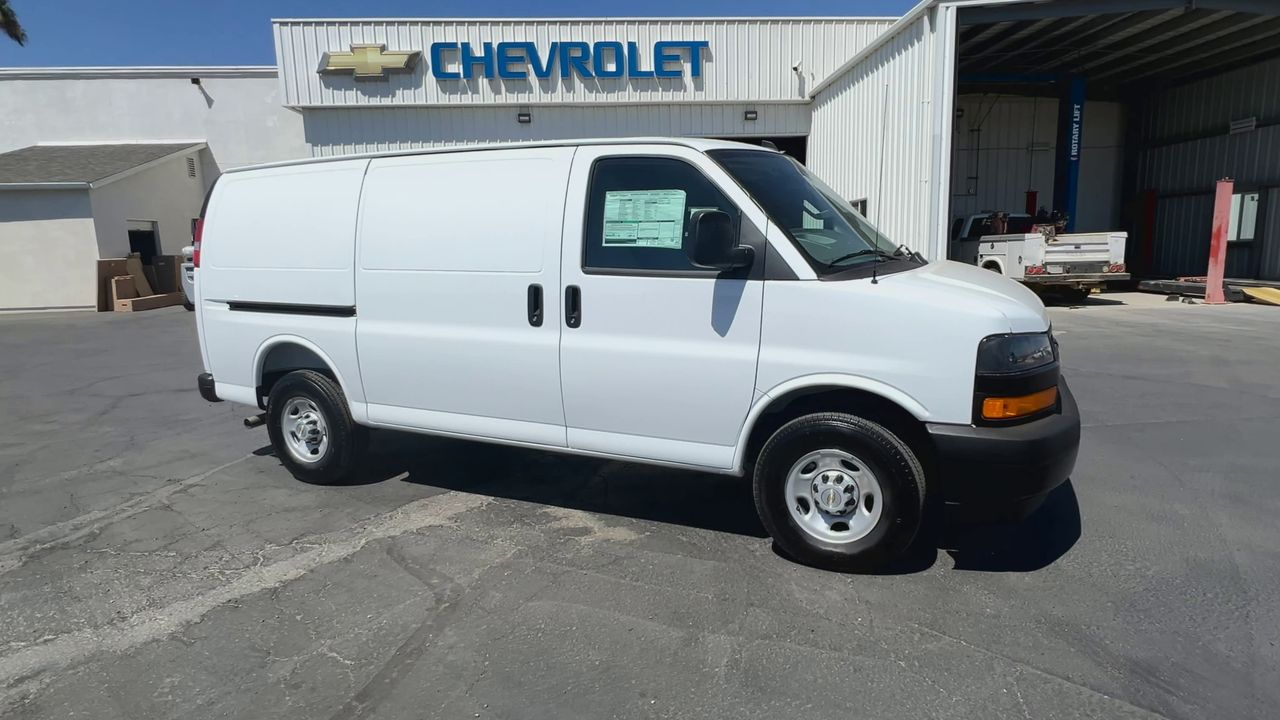 2025 Chevrolet Express Cargo 2500 photo 53