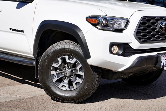 2021 Toyota Tacoma SR5 photo 3