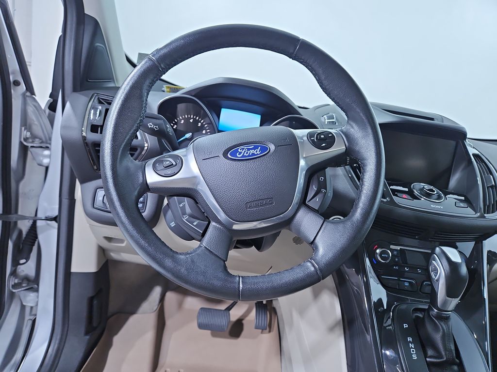 2014 Ford Escape Titanium photo 14