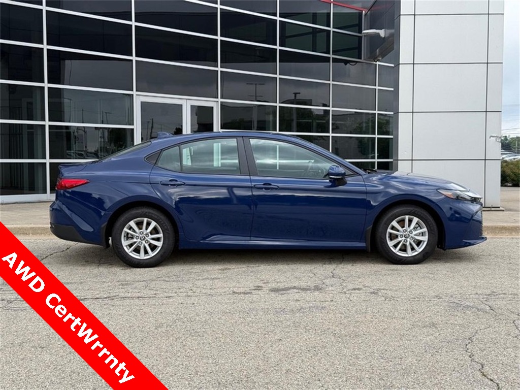 2025 Toyota Camry LE photo 2