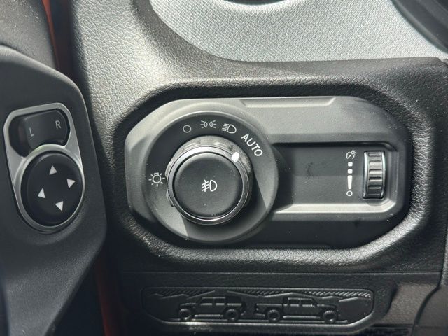 2025 Jeep Wrangler Sport S photo 15