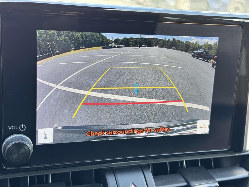 2024 Toyota RAV4 LE photo 3