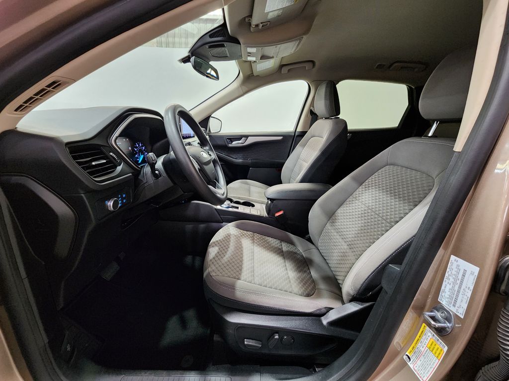 2020 Ford Escape SE photo 12