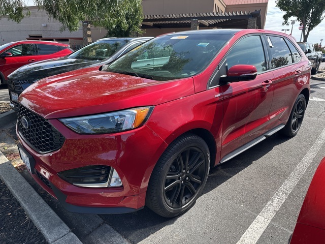 2020 Ford Edge ST photo 12