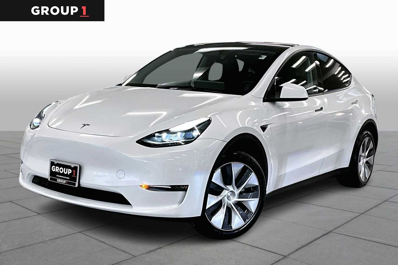 2024 Tesla Model Y Long Range's photo