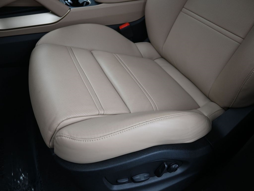 2025 Porsche Cayenne E-Hybrid S photo 21