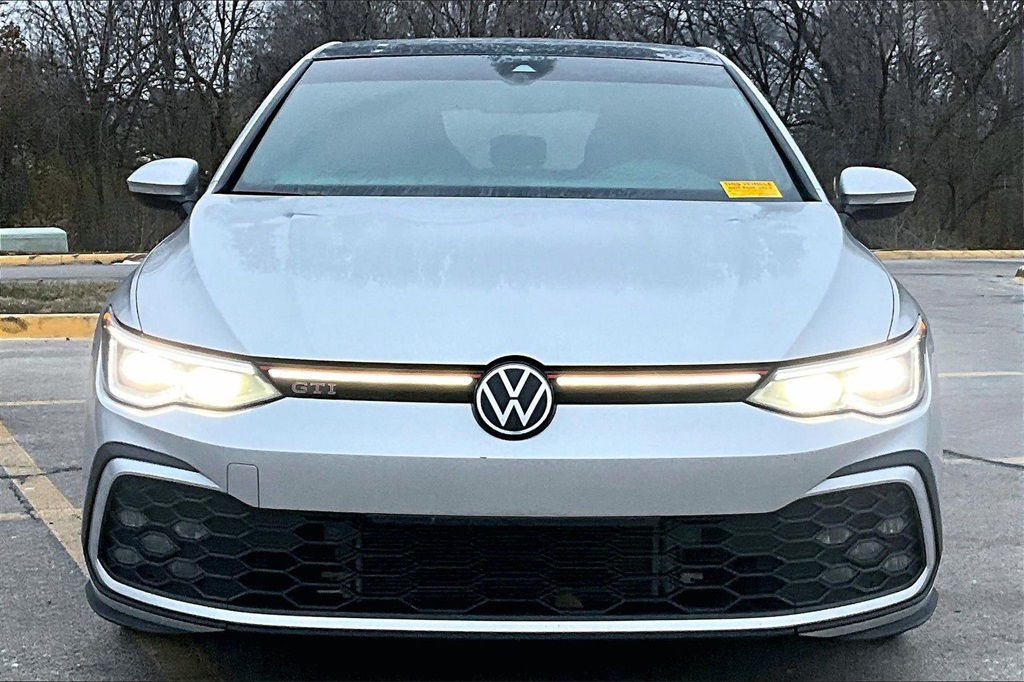 Used 2022 Volkswagen Golf GTI SE with VIN WVWL87CD1NW123453 for sale in Kansas City